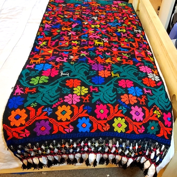 Tree of Life Shawl - Picture 3 of 6